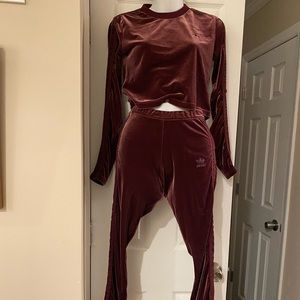 ADIDAS VELOUR OUTFIT